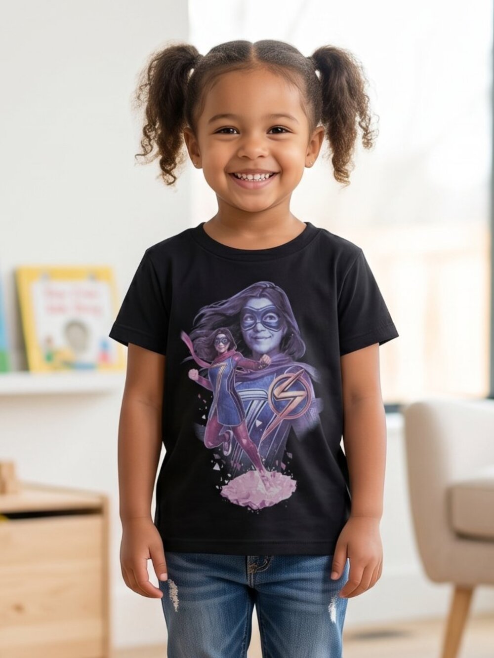 NWOT Marvel Ms. Marvel Kamala Khan Artistic Graphic T-Shirt | Girls Small
